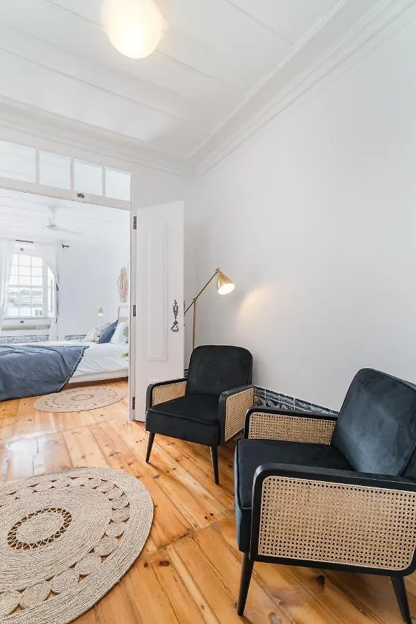 Casa Boma Lisboa - Typical And Spacious Apartment - Lapa II Portugal