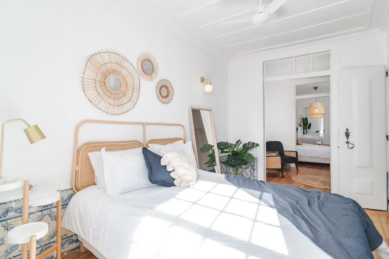 Casa Boma Lisboa - Typical And Spacious Apartment - Lapa II