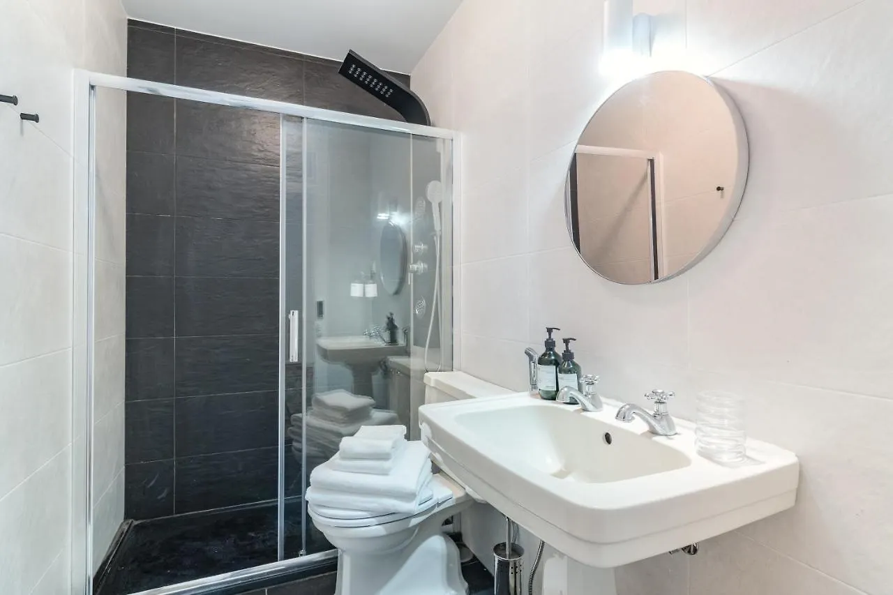 Casa Boma Lisboa - Typical And Spacious Apartment - Lapa II